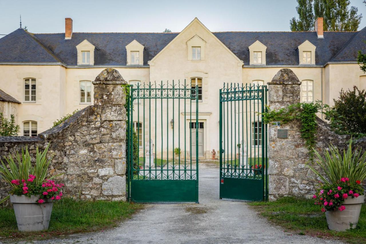 Manoir De Bel Ebat Hotell Crossac Exteriör bild
